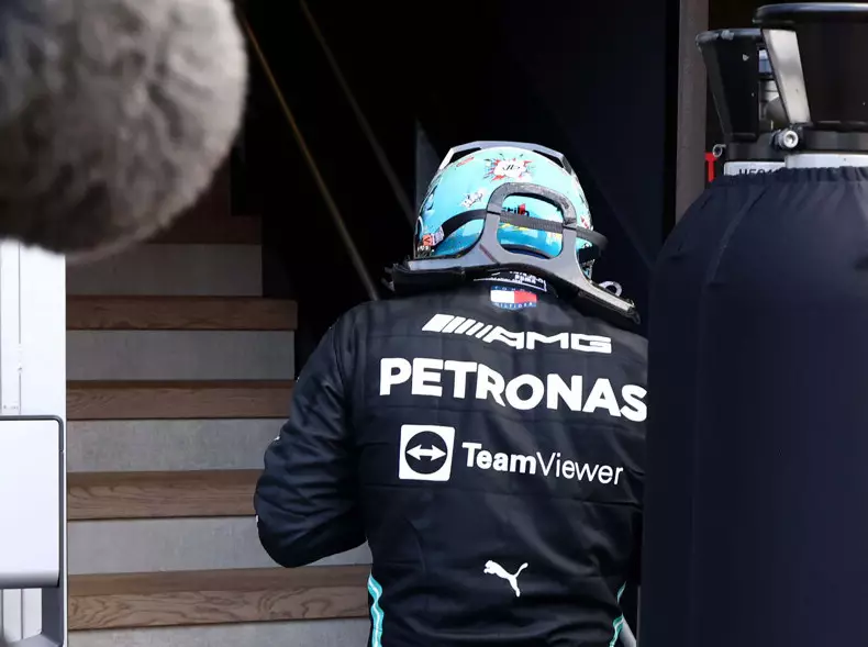 Valtteri Bottas nach seinem verpatzten Boxenstopp beim Grand Prix von Monaco 2021 Foto zur News: Valtteri Bottas: Warum er für 2022 ganz schlechte Karten hat