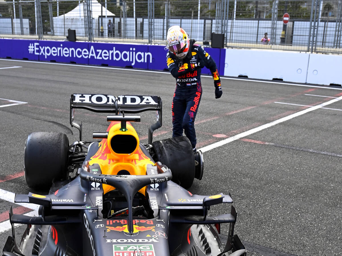 Foto zur News: F1-Rennen Baku 2021: Reifenschaden kostet Verstappen den Sieg!