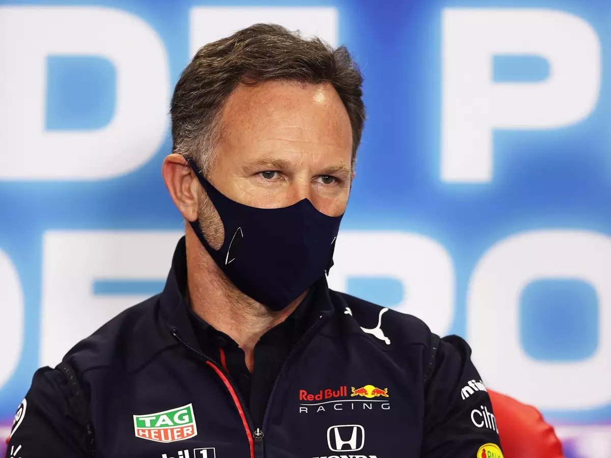 Christian Horner Foto zur News: Horner widmet Red-Bull-Sieg in Baku dem verstorbenen Mansour Ojjeh