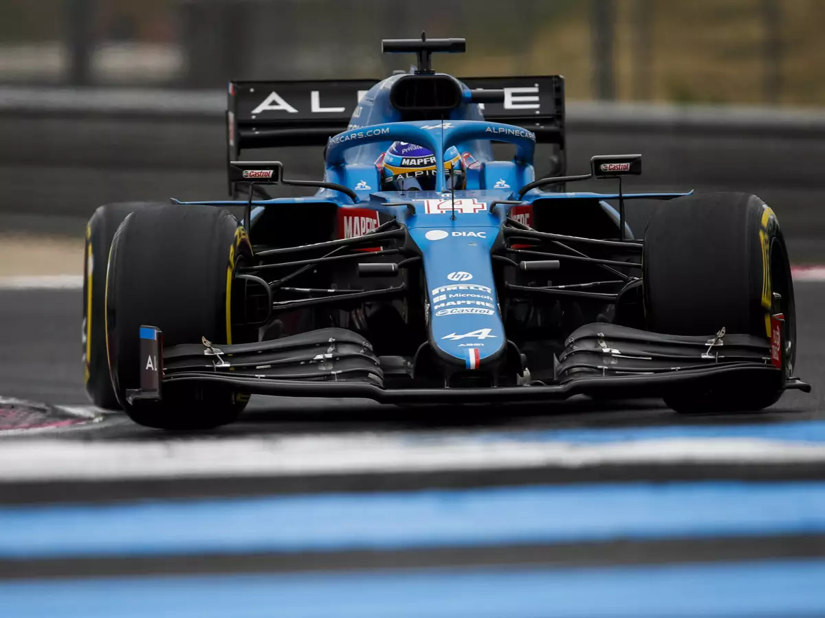 Foto zur News: Alonso gibt zu: Alpine im Freien Training meistens mit weniger Benzin