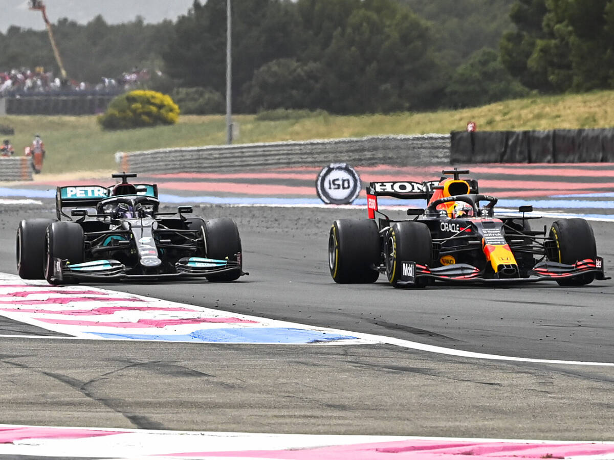 Foto zur News: Formel-1-Technik: Das spannende Heckflügel-Duell an der Spitze