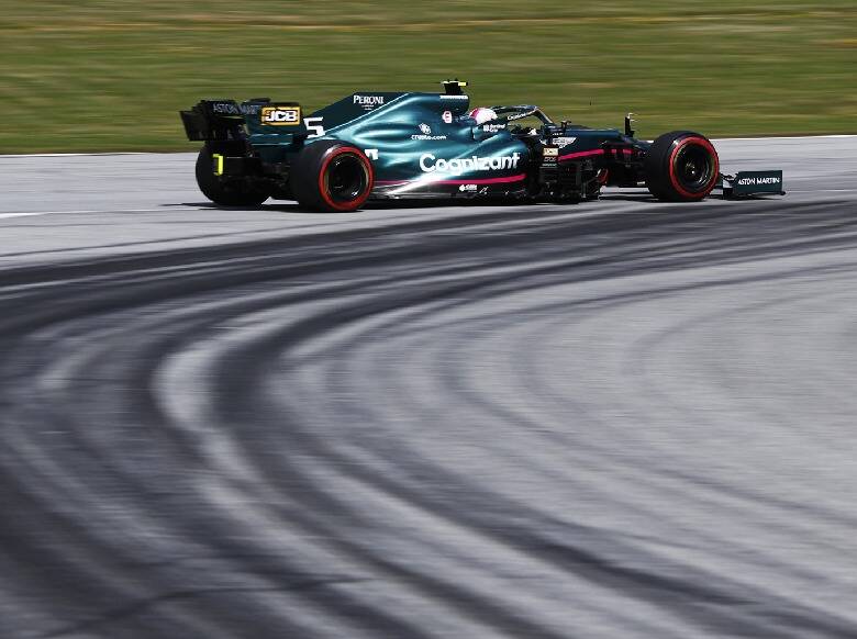 Foto zur News: Sebastian Vettel nach P14 sauer: "Entscheidendes Stück gefehlt"