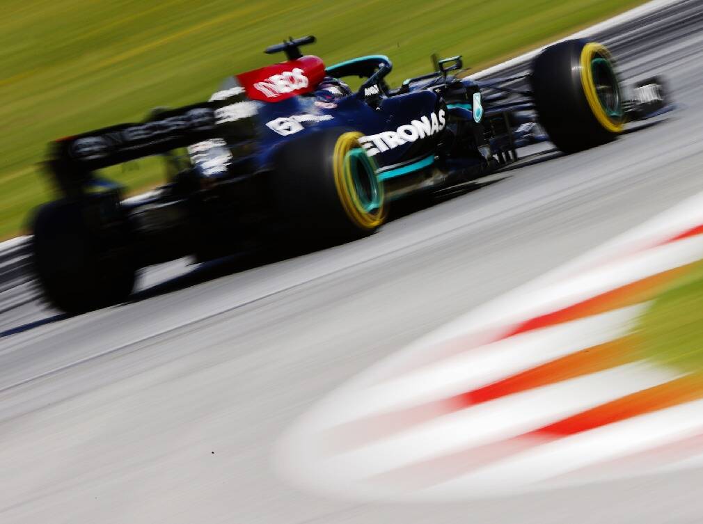 Foto zur News: Lewis Hamilton skeptisch: Nicht die "rohe Pace", um Red Bull zu überholen