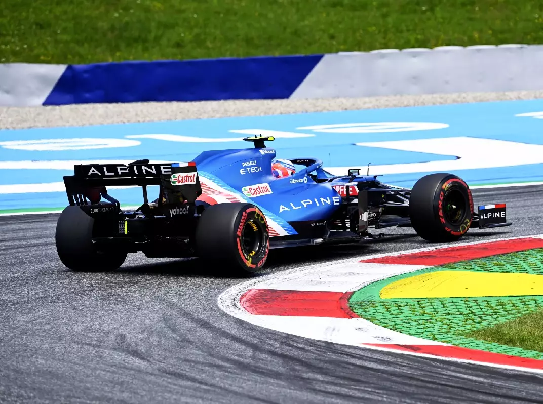 Foto zur News: Esteban Ocon raus in Q1: Frust beim Franzosen steigt