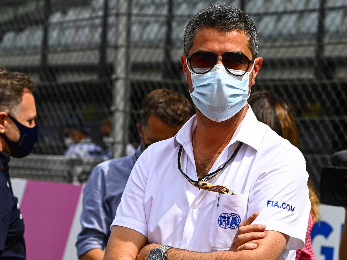 Foto zur News: FIA: Öffentliche Kritik an Michael Masi "hat ihn wirklich getroffen"
