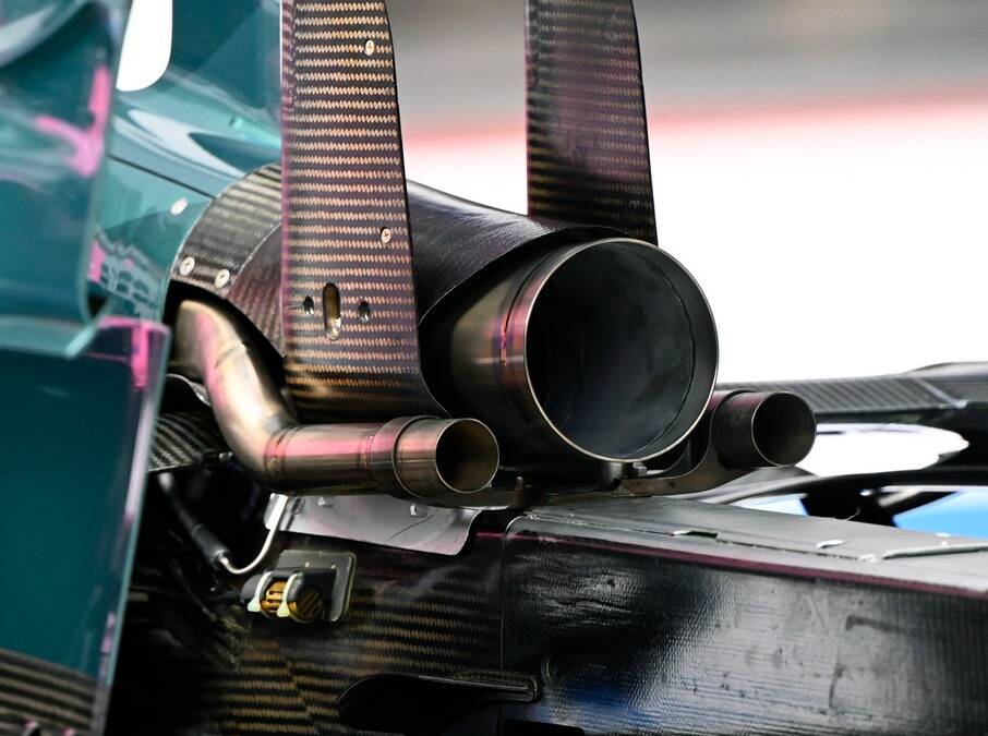Foto zur News: Lärm-Comeback? Red Bull vs. Mercedes bei Motorenfrage für 2025