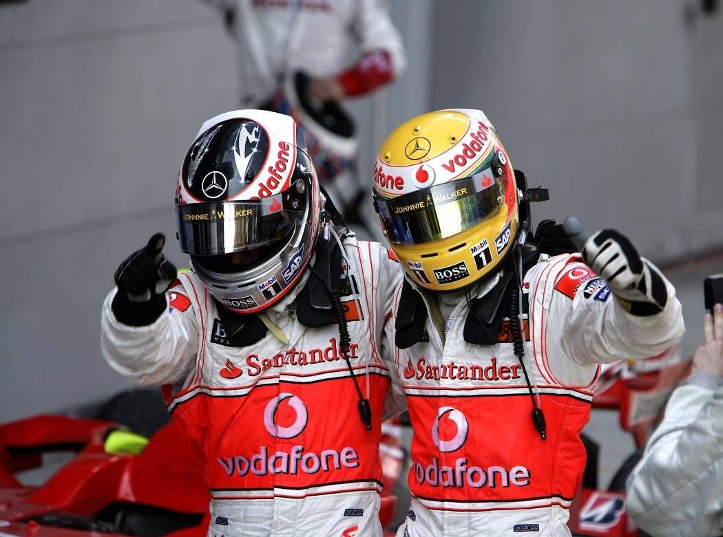 Foto zur News: Fernando Alonso: "2007 kam Hamilton in die Formel 1 wie ein Tsunami"