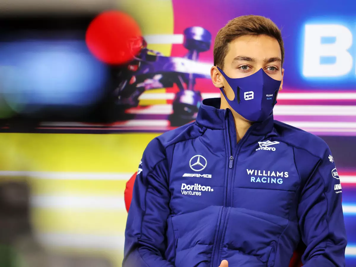 George Russell (Williams) in der Pressekonferenz vor dem Formel-1-Rennen in Spa-Francorchamps 2021 Foto zur News: Warten auf Toto: Williams bis Russell-Entscheidung in der Schwebe