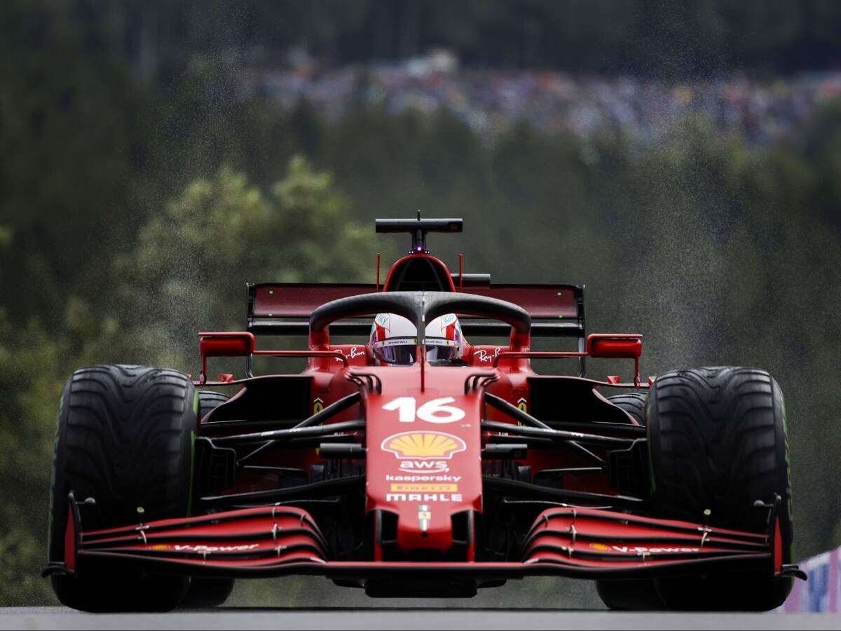 Foto zur News: Schlechtes Timing und fehlende Pace: Ferrari geht in Spa baden
