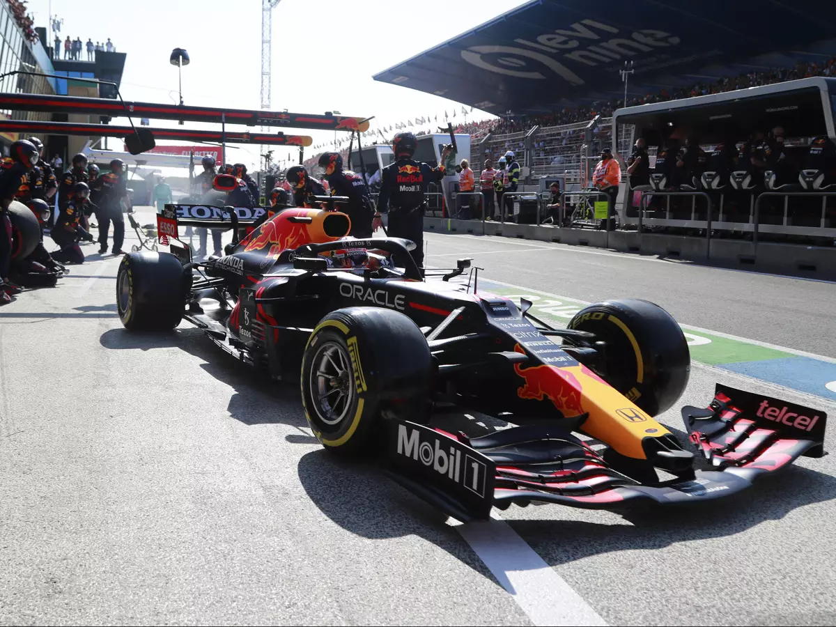 Foto zur News: Red Bull nach Zandvoort-Sieg: Fairplay von Mercedes in der Boxengasse