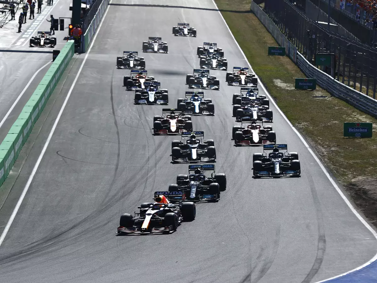 Max Verstappen, Lewis Hamilton, Valtteri Bottas, Pierre Gasly, Charles Leclerc Foto zur News: Wegen Austin und der Türkei: Fragezeichen hinter Formel-1-Kalender