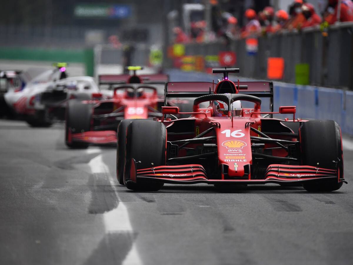 Foto zur News: Ferrari: Sprintrennen mit gestürzter Startaufstellung denkbar