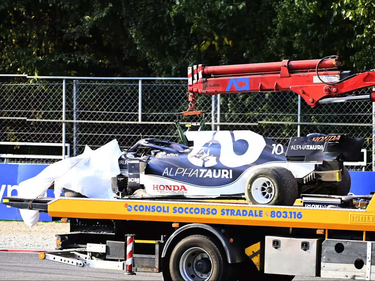 Foto zur News: Nach Crash im Sprint: Pierre Gasly startet in Monza aus der Boxengasse