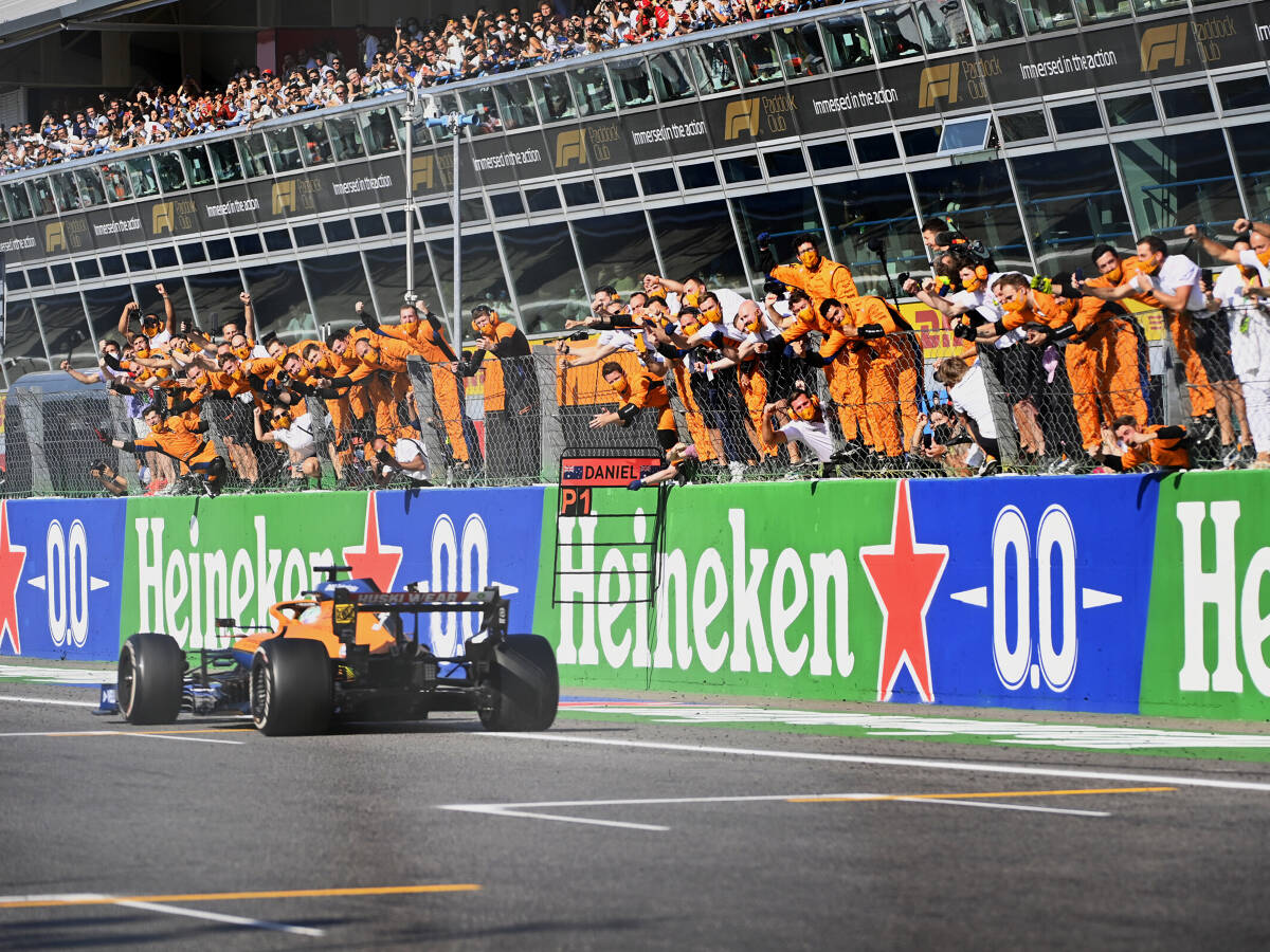 Foto zur News: F1-Rennen Monza 2021: McLaren feiert ersten Doppelsieg seit 2010!