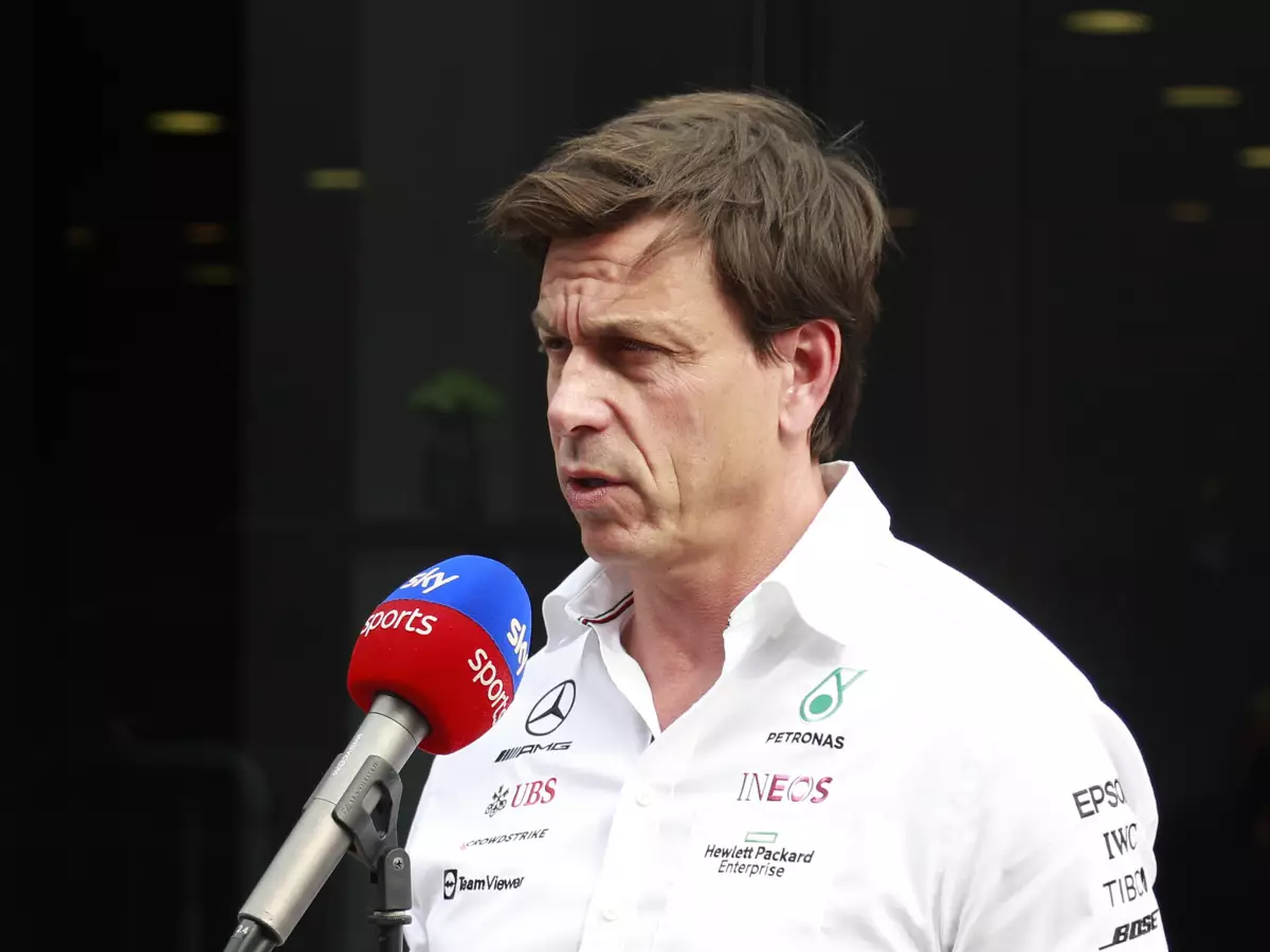 Foto zur News: Toto Wolff: Wie er das mit dem "taktischen Foul" gemeint hat