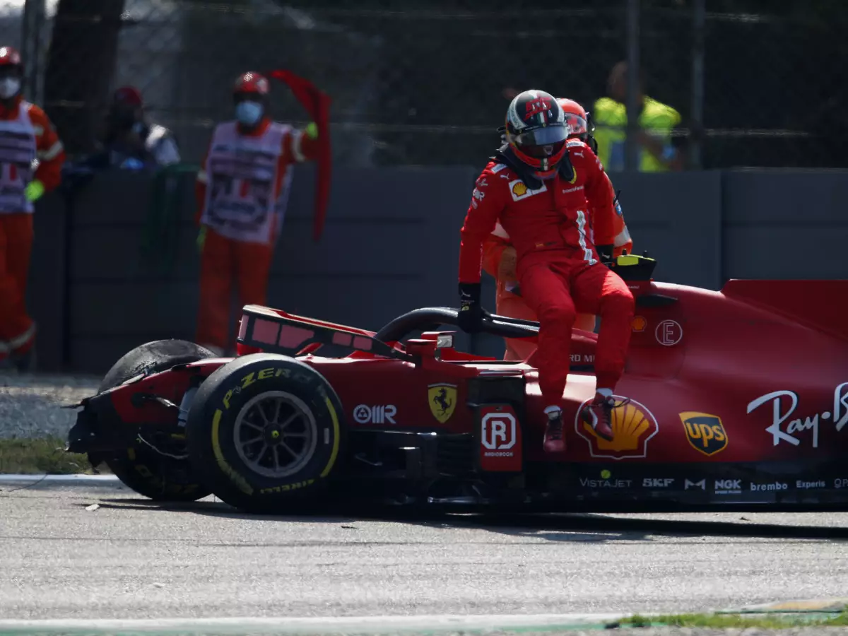 Foto zur News: Sainz über Monza-Crash: Muss mich im Training zurücknehmen