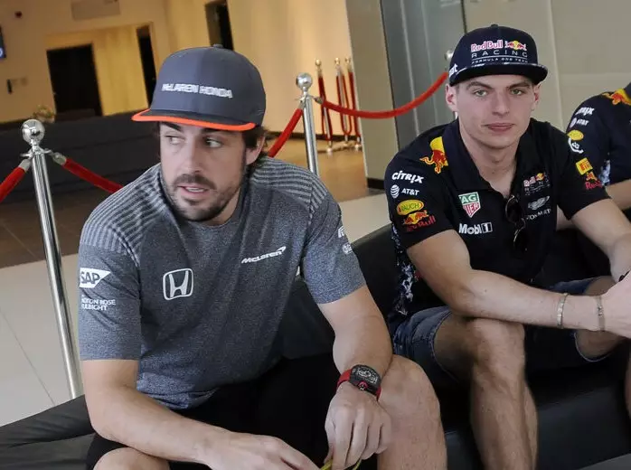 Foto zur News: Max Verstappen: "Wäre wahrscheinlich Alonso-Fan"