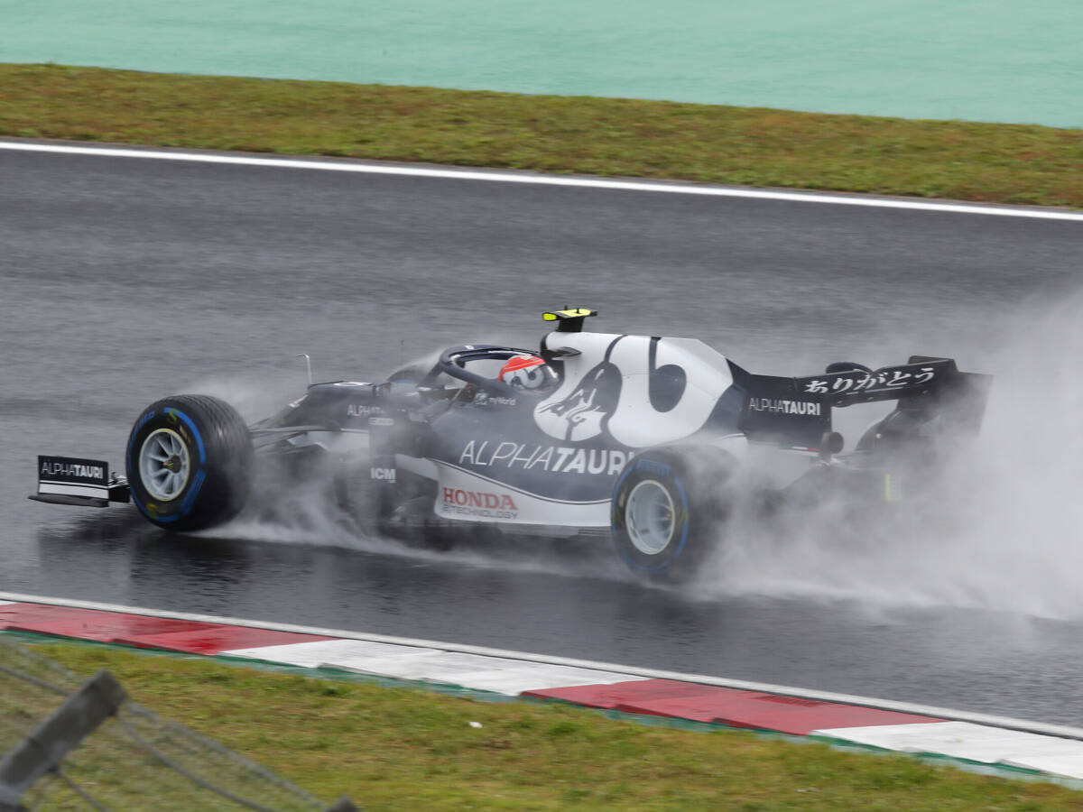 Foto zur News: F1-Training Istanbul 2021: Pierre Gasly Schnellster im Regen, Hamilton nur 18.