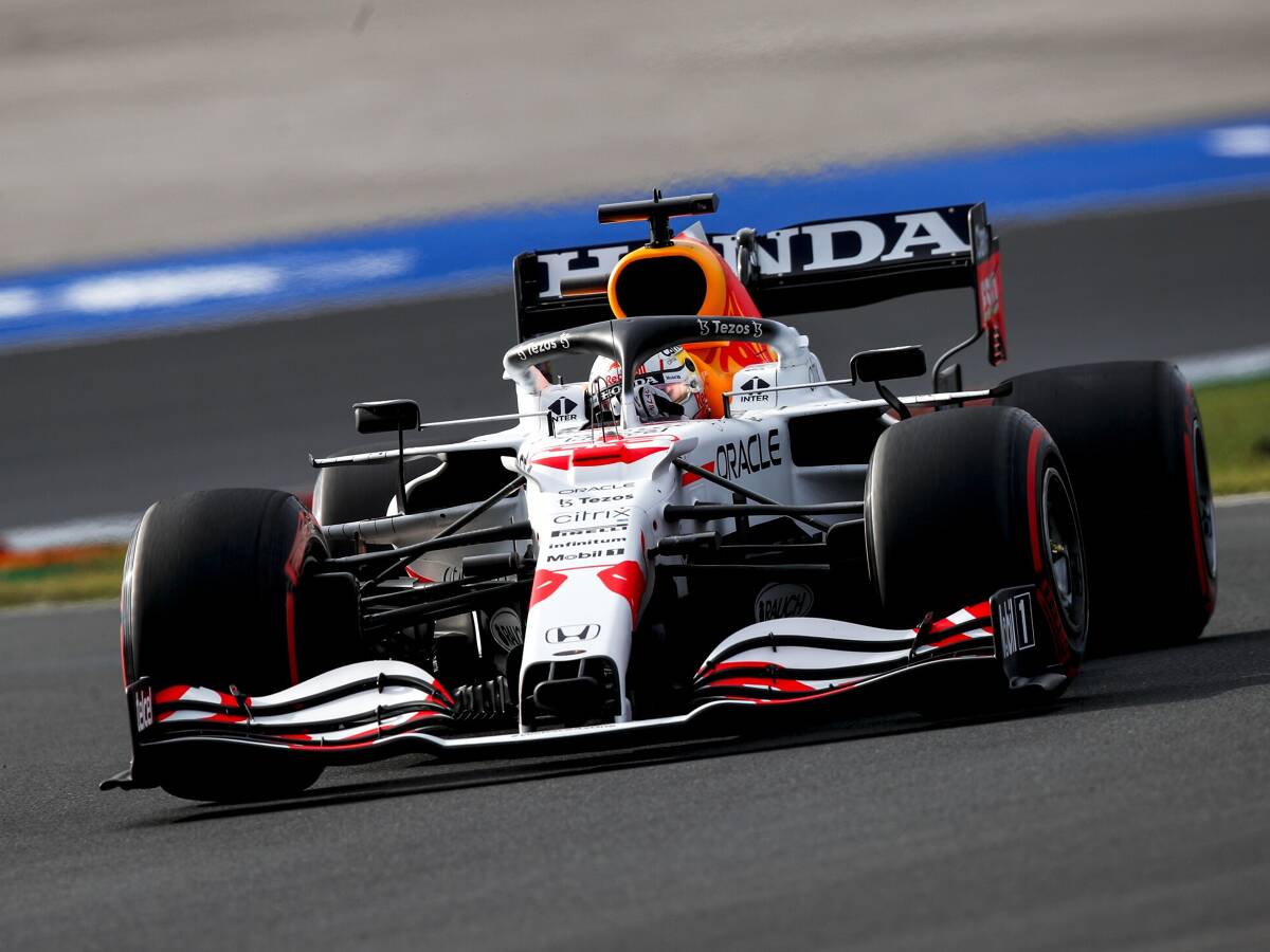 Foto zur News: Max Verstappen: Keine Chance im Rennen gegen Mercedes