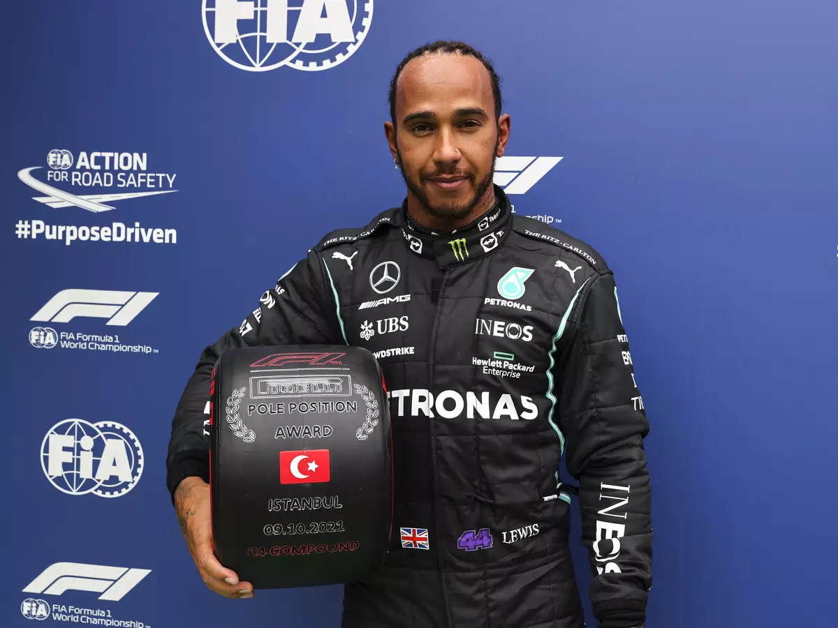 Foto zur News: Lewis Hamilton: "Ich finde, ich sollte die Poleposition haben"