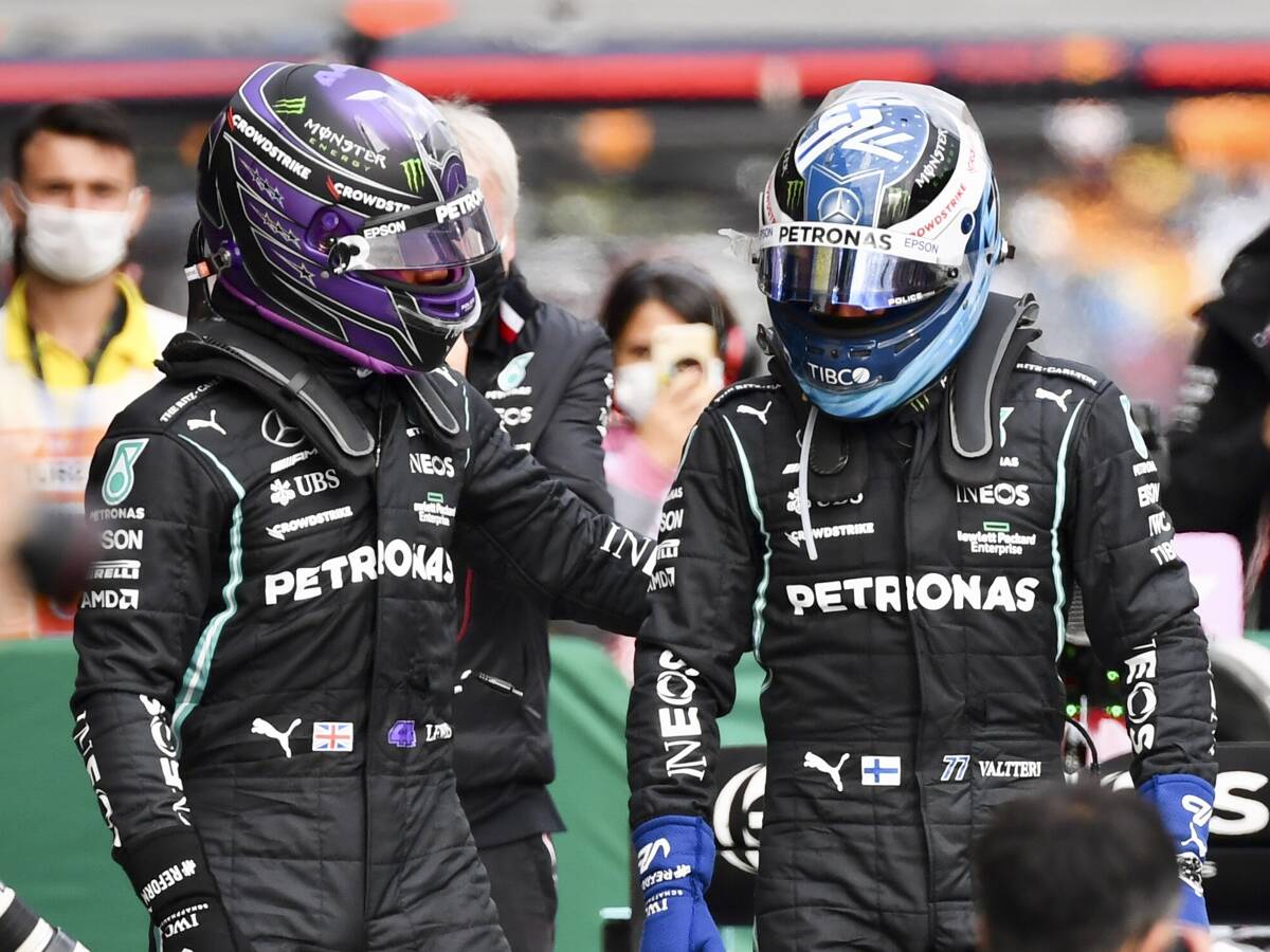 Foto zur News: Mercedes jubelt: Ergebnis im Qualifying genau wie geplant!