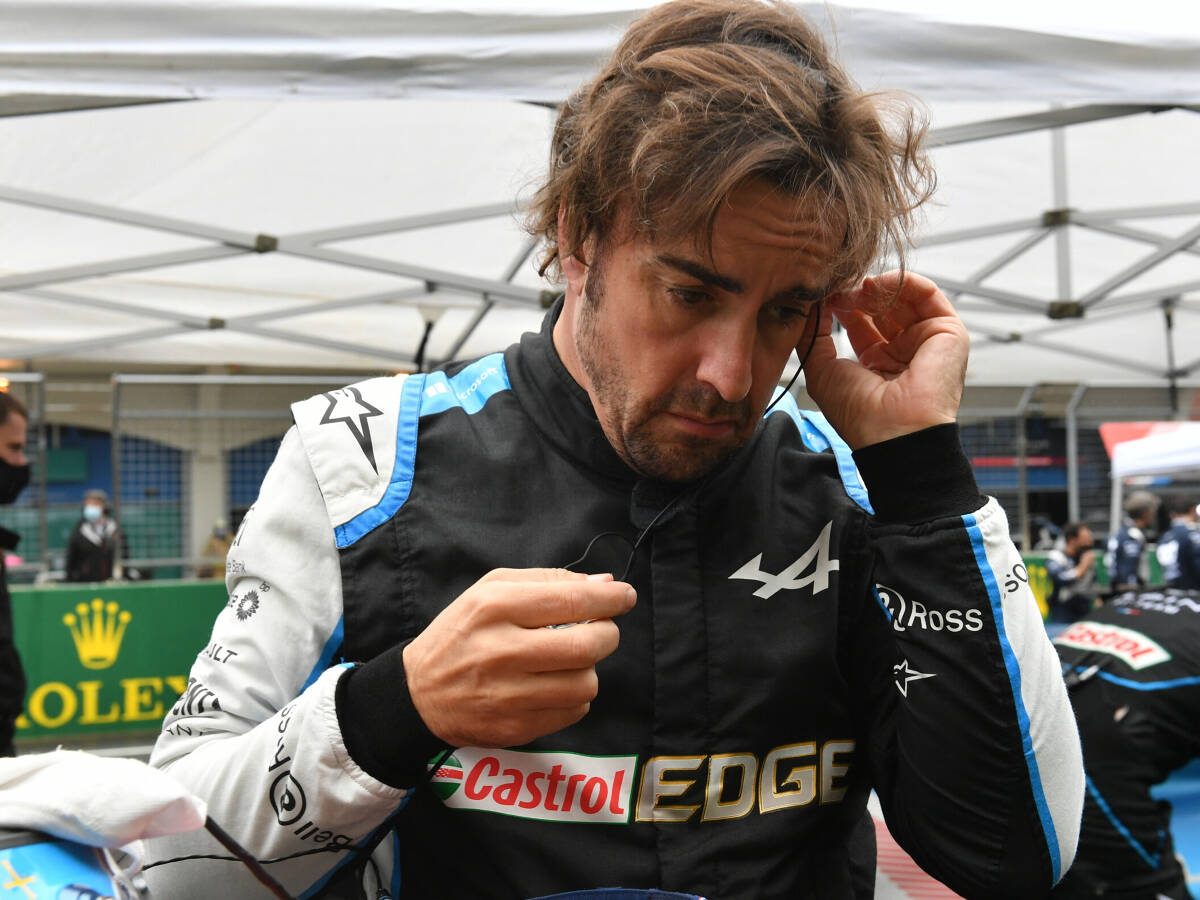 Foto zur News: Wer letzte Nacht am schlechtesten geschlafen hat: Fernando Alonso