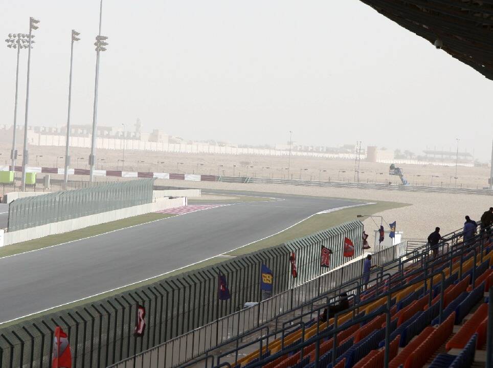 Foto zur News: Katar: Boxengassen-Umbau vor Formel-1-Premiere
