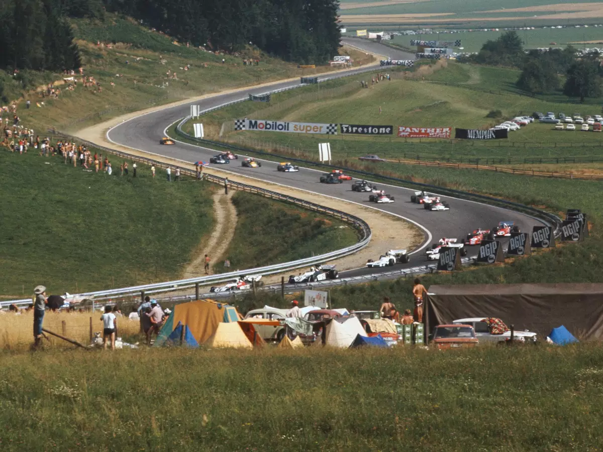 Formel-1-Autos 1972 auf dem alten Österreichring bei Spielberg in Österreich Foto zur News: Fotostrecke: Formel-1-Kurse, die umgebaut wurden