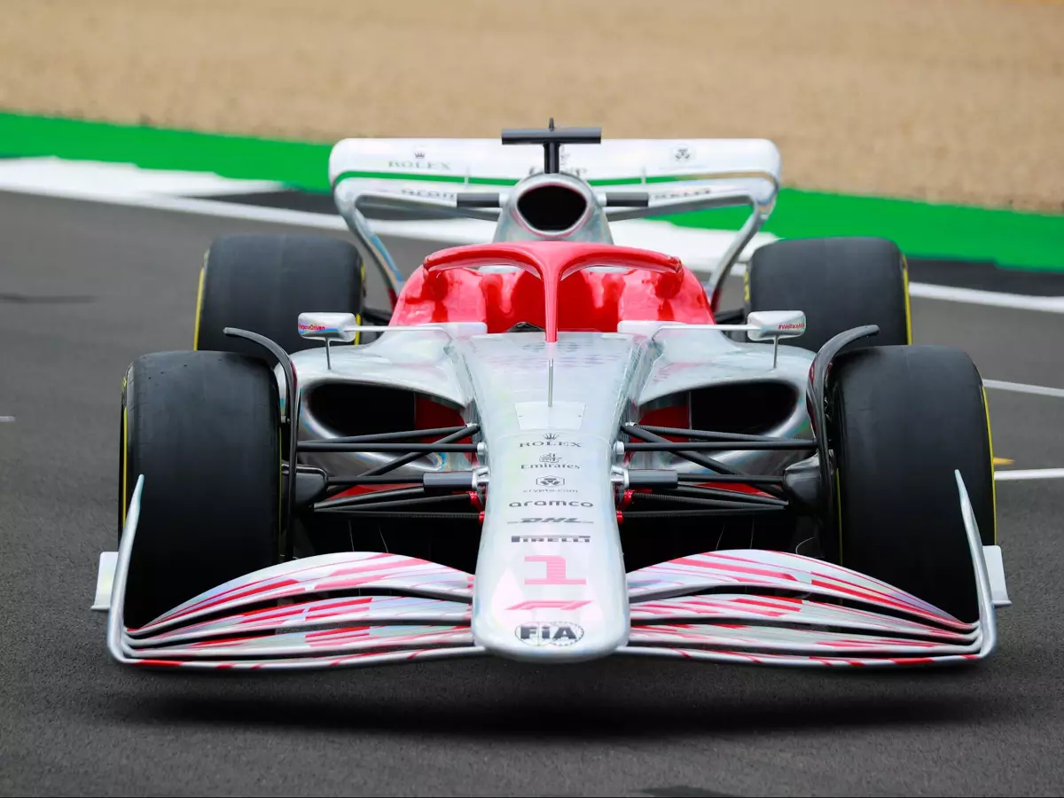 Formel-1-Auto 2022 Foto zur News: Verstappen: Neue F1-Autos in Ordnung, "nur langsamer"