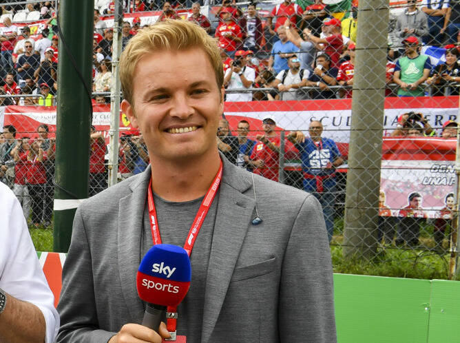 Foto zur News: Nico Rosberg: "Toto hat Lewis ein bisschen angemacht"