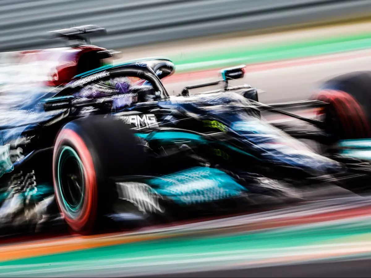 Lewis Hamilton im Freien Training zum Grand Prix der USA 2021 in Austin Foto zur News: "Im Kreis gedreht": Wie Mercedes in Austin vom Kurs abgekommen ist