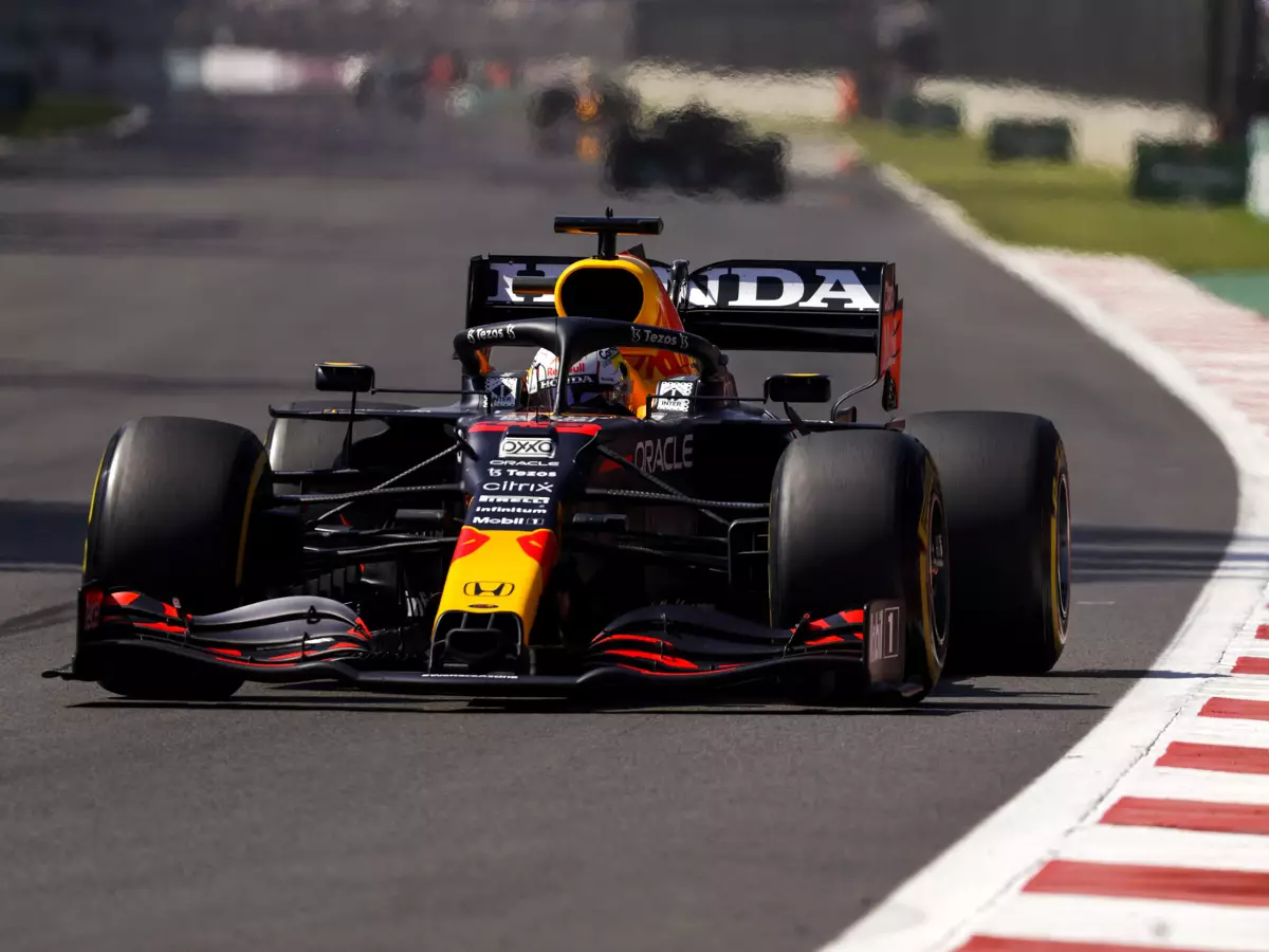 Foto zur News: So gut wie fix: Max Verstappen vorzeitig Fahrer des Jahres 2021!