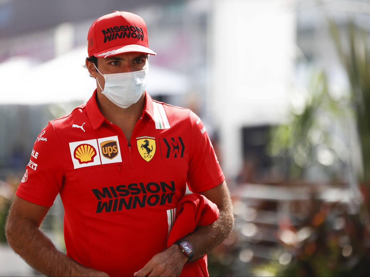 Foto zur News: Carlos Sainz überzeugt: 2022 ist eine gute Möglichkeit für Ferrari