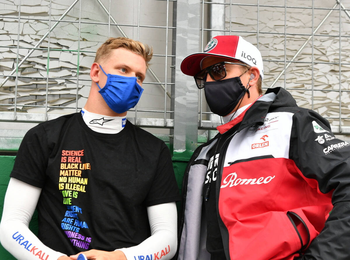 Foto zur News: Kimi Räikkönen scherzt: Für Duell mit Mick fahre ich mal langsamer!