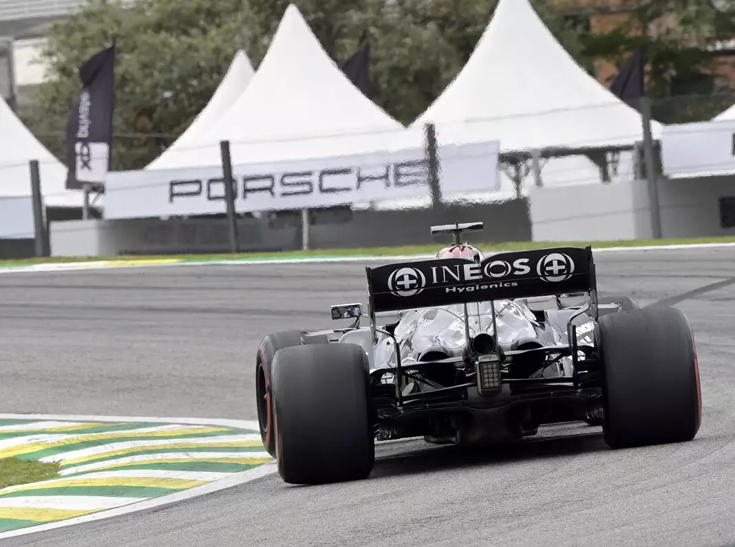 Foto zur News: DRS-Fehler: Lewis Hamilton im Brasilien-Qualifying disqualifiziert!