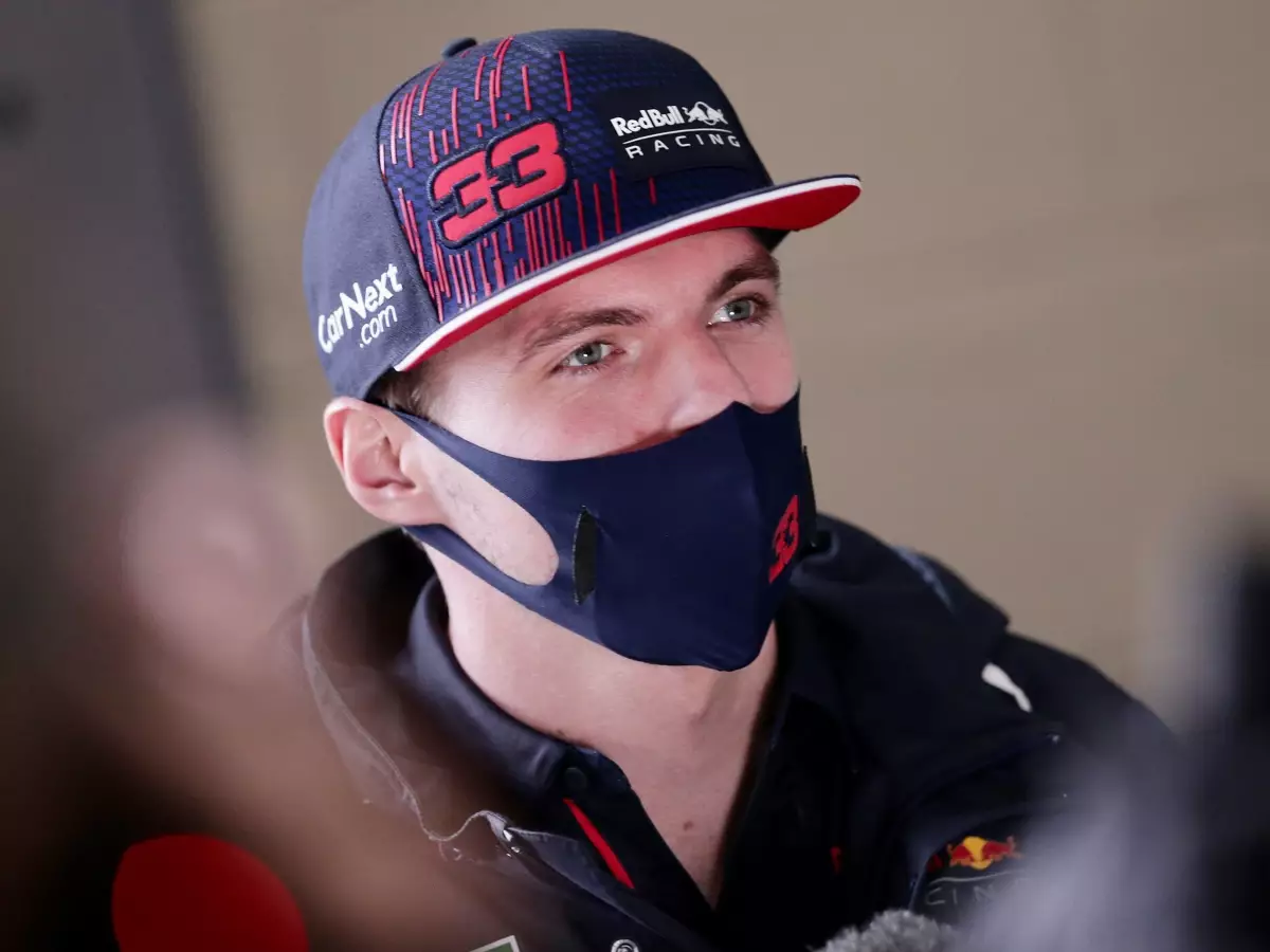 Foto zur News: Nicht das DRS: Was sich Max Verstappen an Hamiltons Heckflügel angeschaut hat