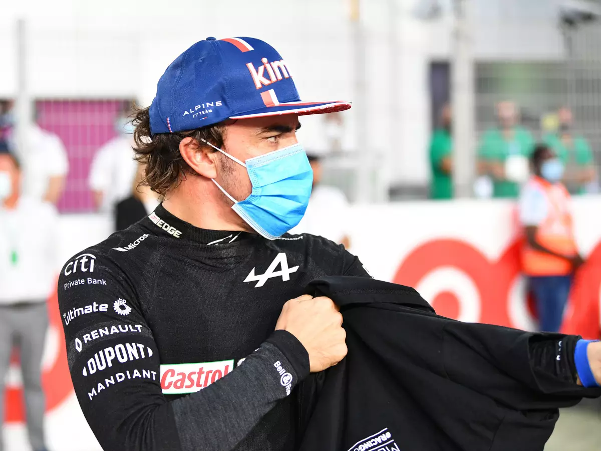 Fernando Alonso Foto zur News: Fernando Alonso gibt zu: Spüre den Jetlag mit 40 mehr als früher