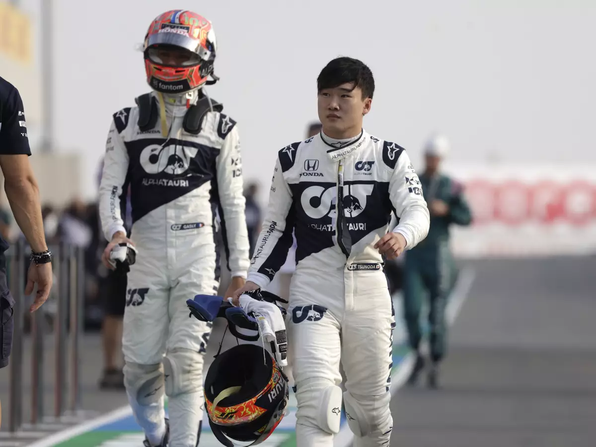 Yuki Tsunoda, Pierre Gasly Foto zur News: AlphaTauri "frei von Politik": Technikchef lobt teaminterne Synergien