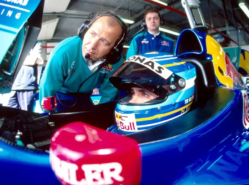 Norberto Fontana Foto zur News: Nach 23 Jahren: Formel-1-Fahrer erhält gestohlenen Helm zurück!