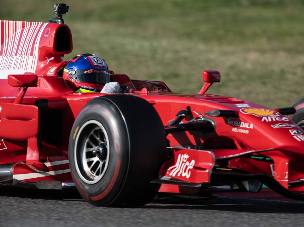 Foto zur News: Montoya im Ferrari F2008: "Es war eine unglaubliche Erfahrung"