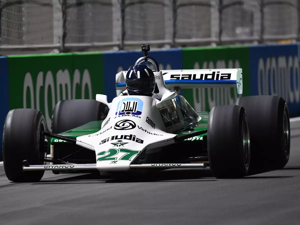 Damon Hill im Williams-Ford aus der Formel-1-Saison 1979 Foto zur News: Formel 1 gedenkt Frank Williams: Demorunde mit dem FW07 und mehr