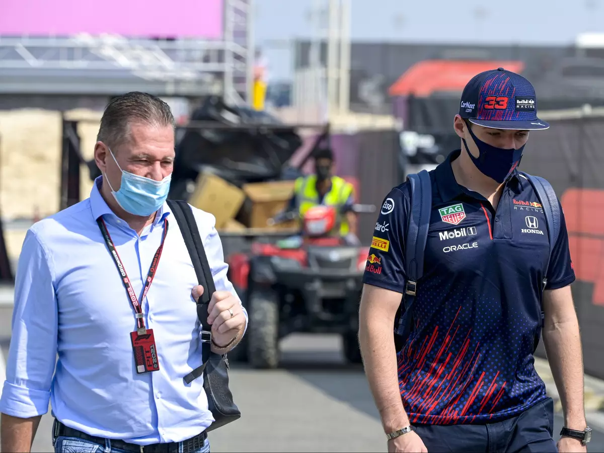 Foto zur News: Jos Verstappen kritisiert Hamilton: "Lebt in seiner eigenen Welt"