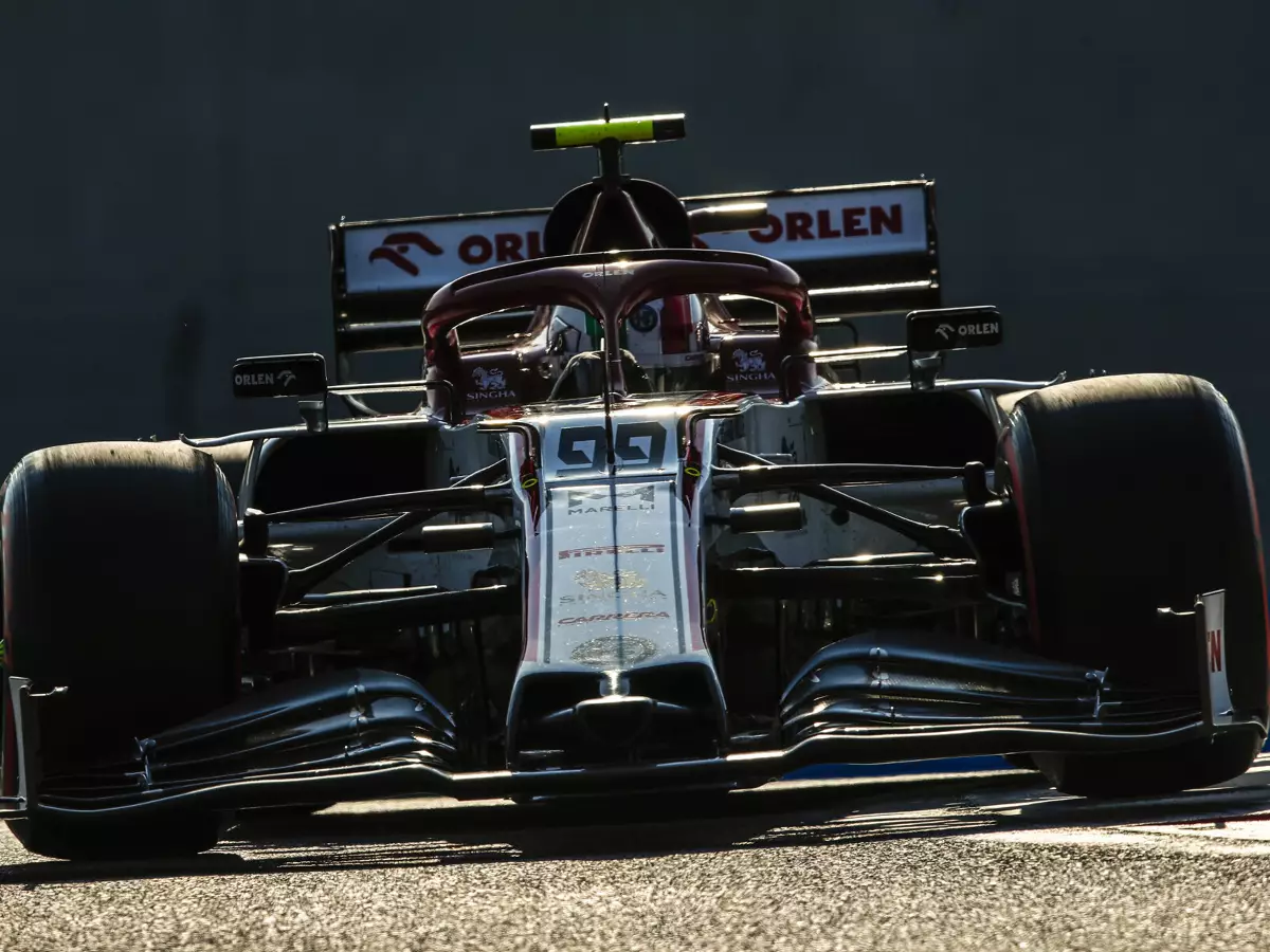 Antonio Giovinazzi Foto zur News: Antonio Giovinazzi meint: "Bin besserer Formel-1-Fahrer als 2019"
