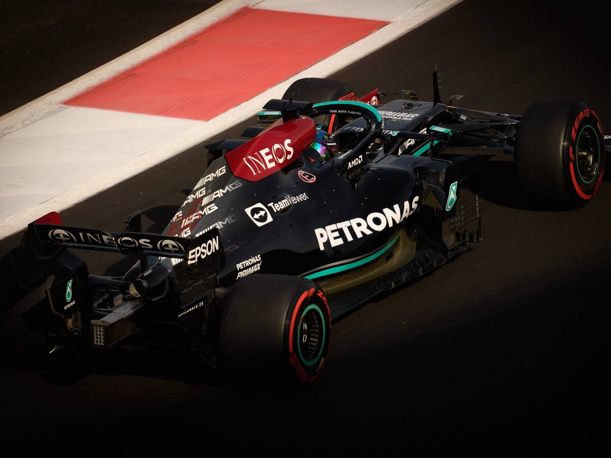 Foto zur News: Mercedes stellt klar: Kein neuer Motor für Hamilton in Abu Dhabi