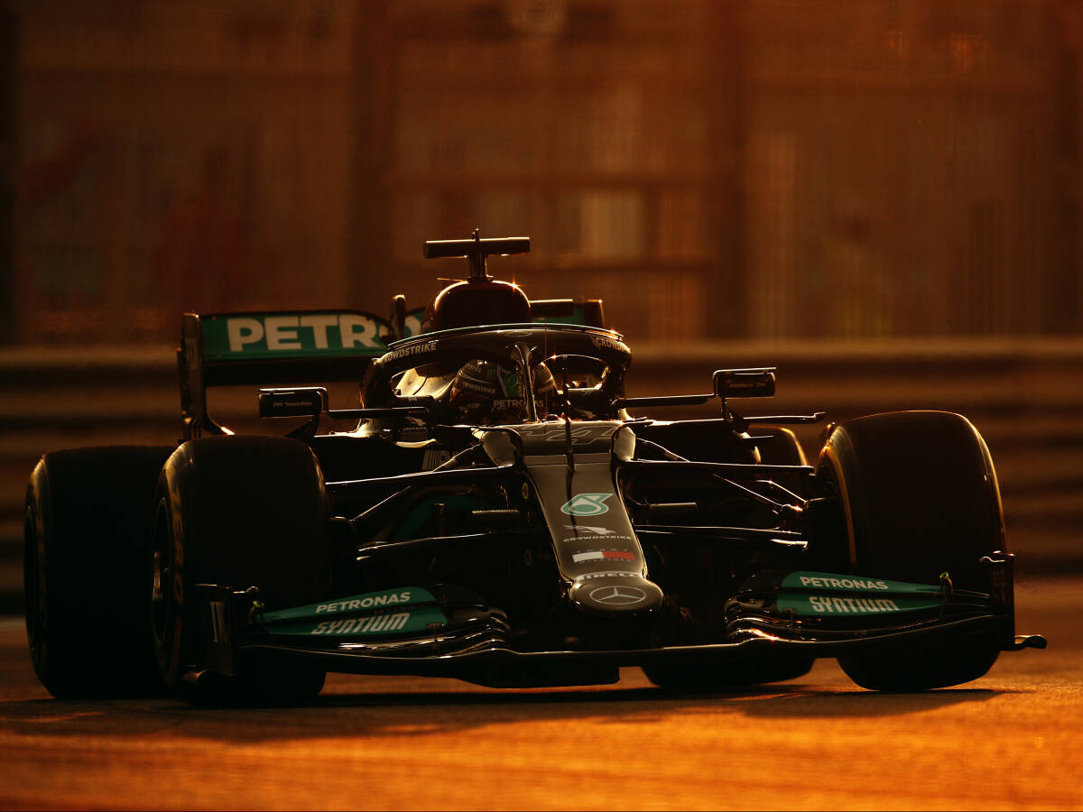 Foto zur News: F1-Training Abu Dhabi: Hamilton 0,6 Sekunden vor Verstappen!