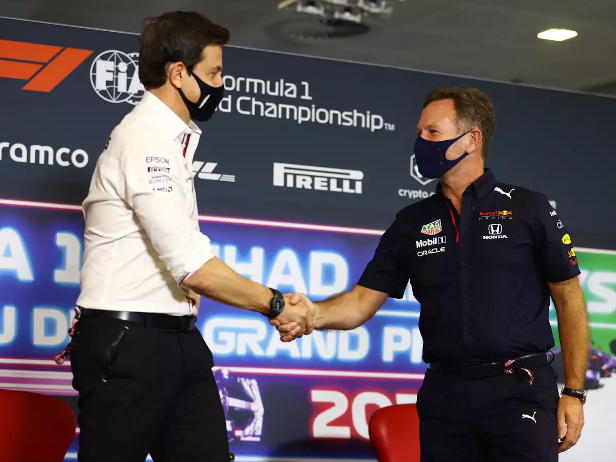 Foto zur News: Christian Horner: Wäre unehrlich, mit Toto Wolff bester Freund zu spielen