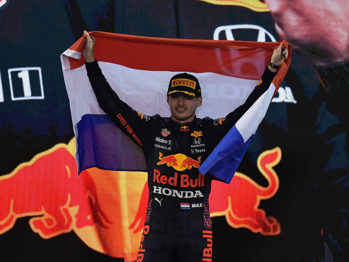 Foto zur News: UN-FASS-BAR: Max Verstappen in allerletzter Runde Formel-1-Weltmeister!
