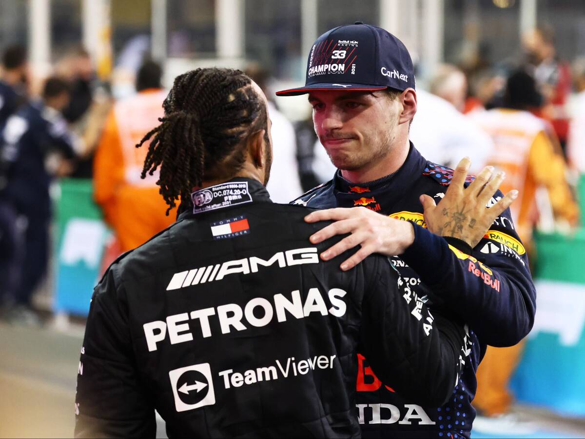 Foto zur News: Verstappen zieht den Hut vor Hamilton: "Lewis ist ein toller Sportsmann"