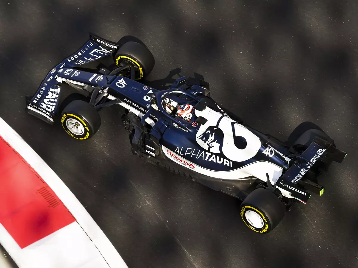 Liam Lawson (AlphaTauri AT02) im Formel-1-Test von Abu Dhabi 2021 Foto zur News: Nach F1-Test: AlphaTauri attestiert Liam Lawson "strahlende Zukunft"