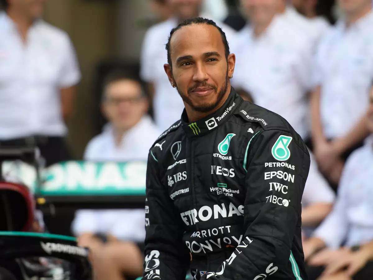 Lewis Hamilton Foto zur News: "Werden das nicht verzeihen": Hamilton droht Strafe nach verpasster FIA-Gala